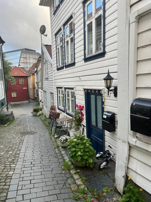 Beautiful Bergen House From 1790 Apartment Luaran gambar