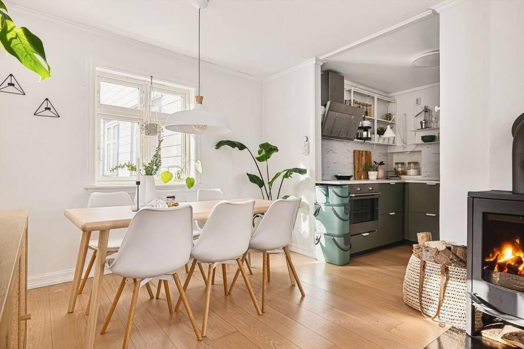 Beautiful Bergen House From 1790 Apartment Luaran gambar