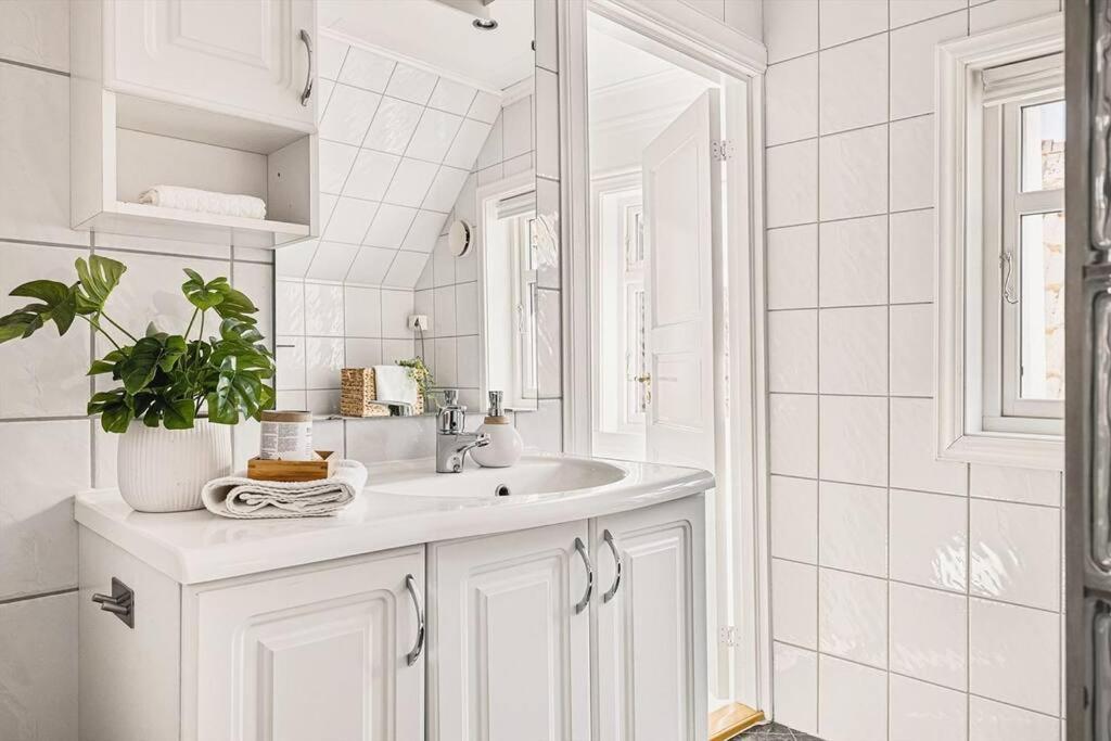 Beautiful Bergen House From 1790 Apartment Luaran gambar